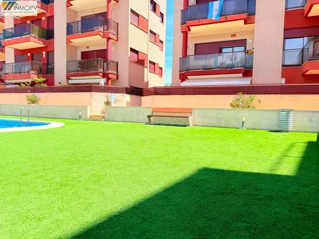 APARTAMENTO DE 2 DORMITORIOS CON PISCINA Y PARKING CERCA DE  - foto 4
