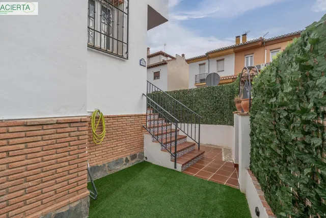Encantadora Casa Reformada en Ogijares con Vistas y Espacios para Disfrutar — 43