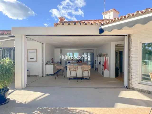 Chalet 7 habitaciones 915m² en venta - Centro — 24