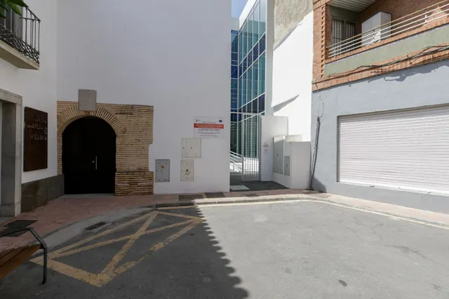 PISO EN VENTA EN ARMILLA CENTRO | 2 DORMITORIOS | GRAN PATIO PRIVADO DE 46 M2 — 24