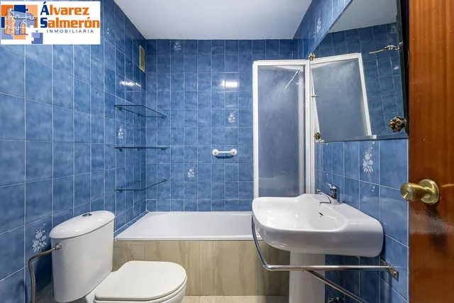 Espacio, luz y comodidad en una vivienda con grandes posibilidades en zona Alcampo — 21