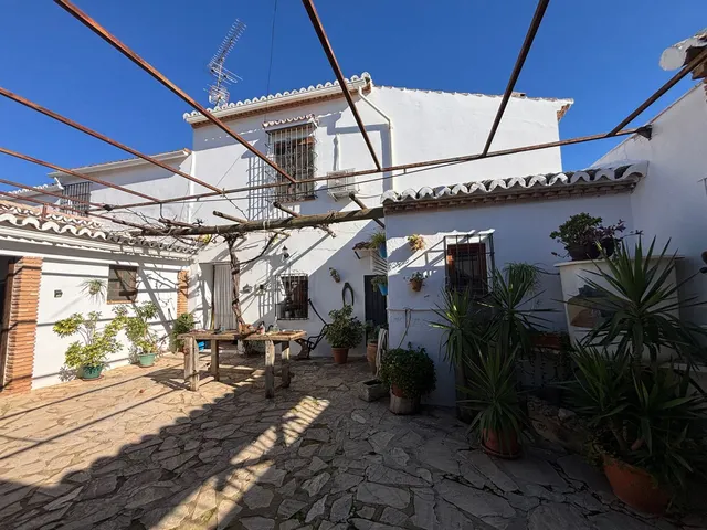 Chalet 5 habitaciones 250m² en venta - Polígono - Alrededores - Pedanías — 24