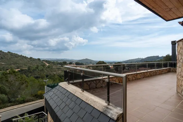 Casa con piscina y vistas a la montaña en Mas Borràs — 49