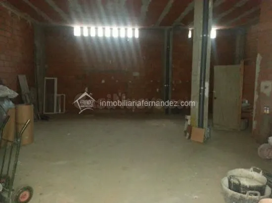 Local comercial 119m² en alquiler - NUEVO CACERES - foto 2