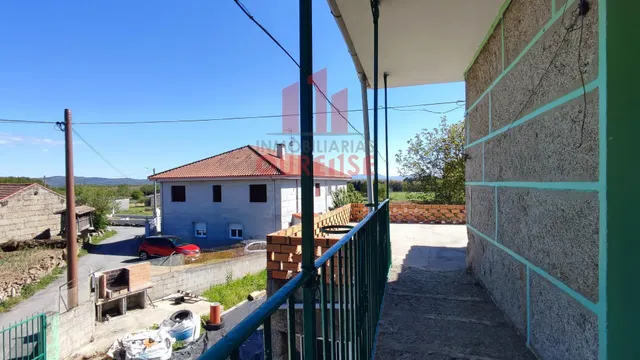 CASA DE PIEDRA CON PARCELA EN XUNQUEIRA DE AMBÍA, PRÓXIMA A SANDIÁS. — 7