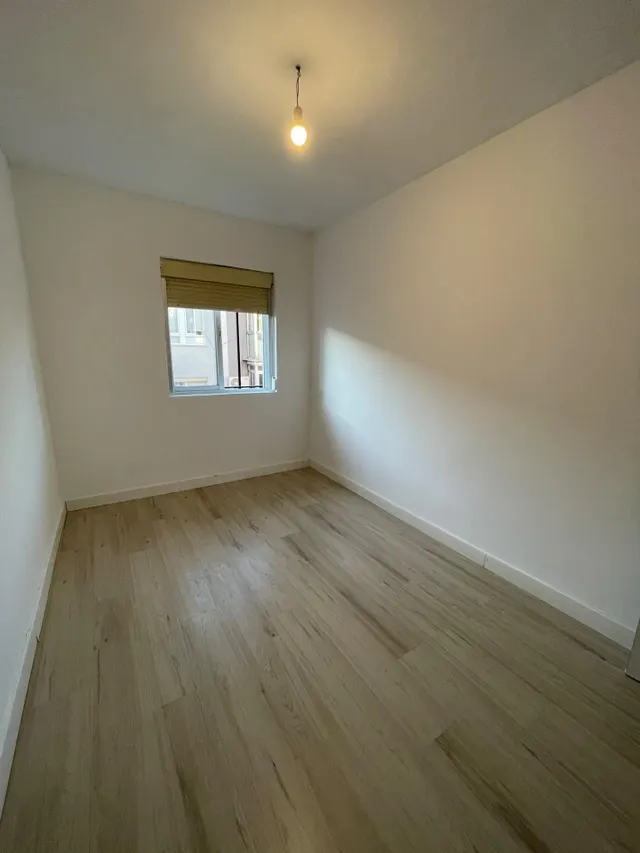 Piso reformado de 3 habitaciones con dos terrazas — 10