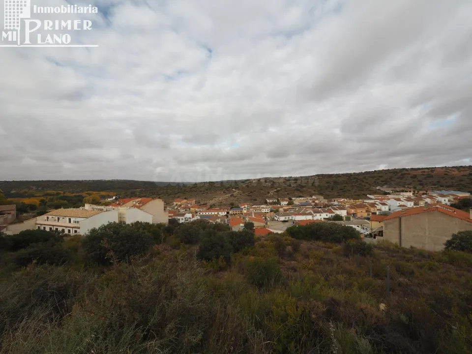 Amplio Terreno Urbano en Ruidera - Oportunidad Inversora