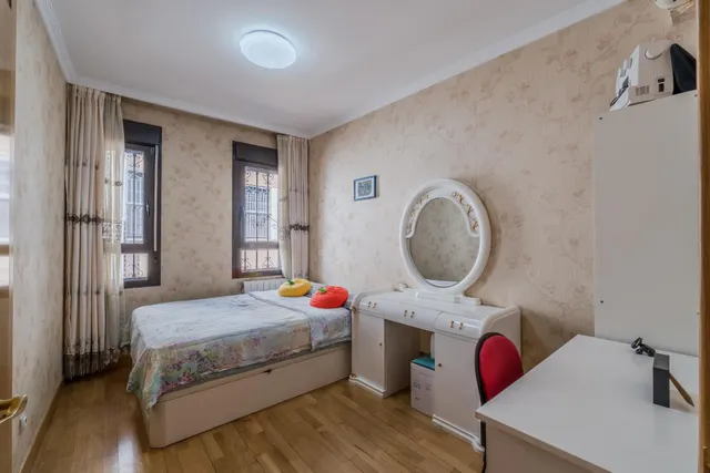 Precioso chalet adosado de cinco dormitorios y tres baños en el PAU de Carabanchel — 27