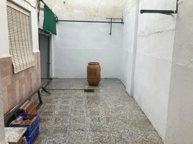 Local comercial en alquiler en zona doctor fedriani — 18
