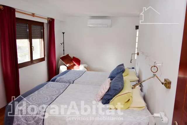 CHALET CON PISCINA, GARAJE Y TERRAZA — 25