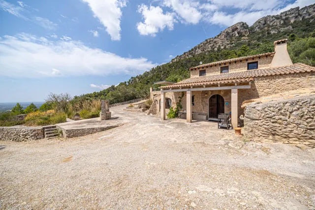 Finca Rustica junto a Puig de Randa — 36