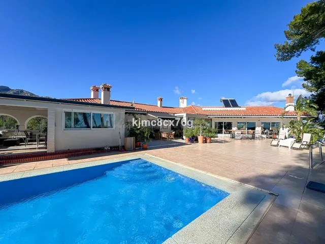 Chalet 7 habitaciones 915m² en venta - Centro — 2