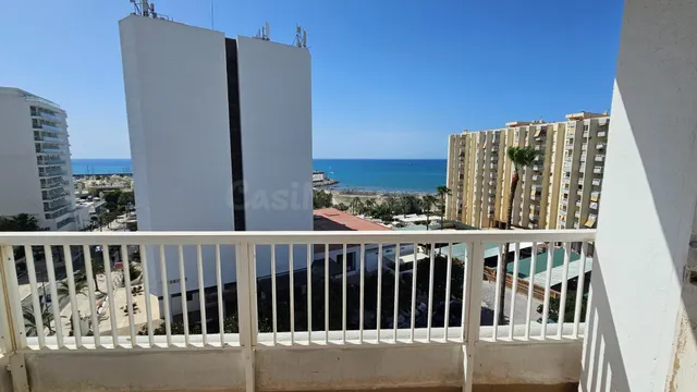 Piso de 2 dormitorios a la venta en Puerto Marina, Benalmáde - foto 5