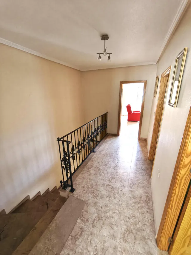 SE VENDE DÚPLEX EN RICOTE — 28