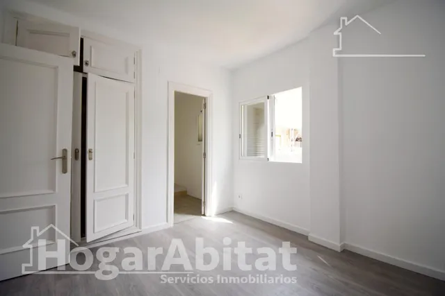 ÁTICO REFORMADO CON TERRAZA Y VISTAS DESPEJADAS AL MONTGÓ — 29
