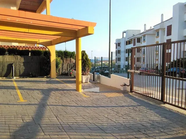 En primicia este VIERNES 23 octubre a las 5:30 de la tarde, piso en Añoreta Baja — 5