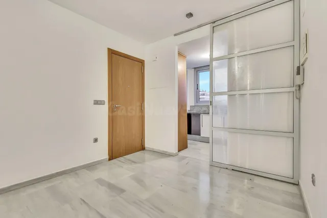 Apartamento de 2 dormitorios en Benidorm - foto 5