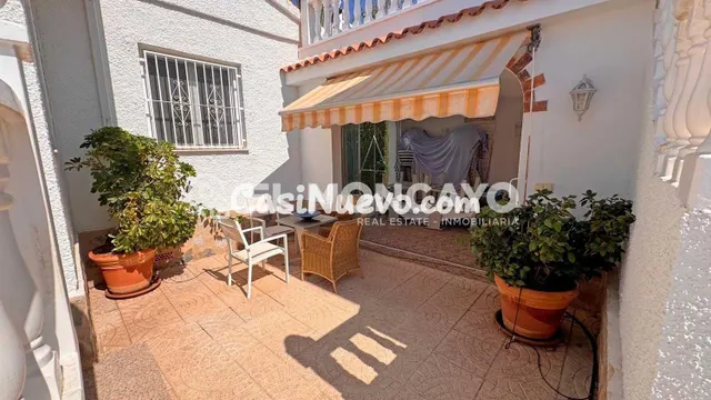 Fantástico chalet independiente con piscina privada en Ciuda - foto 3