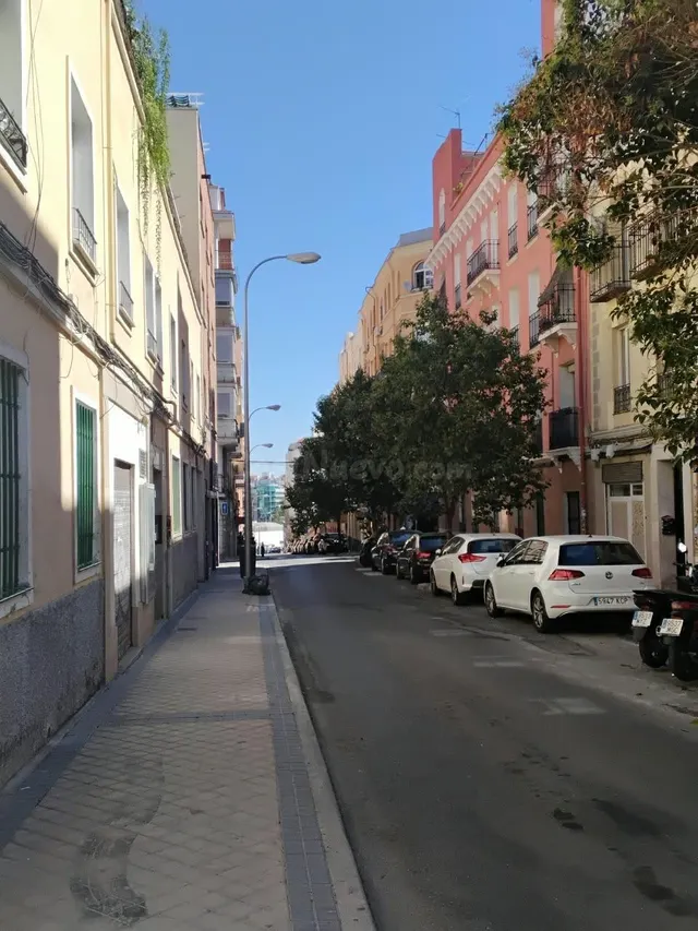 PISO EN FUENTE DEL BERRO MADRID, PENSADA PARA VIVIR - foto 3