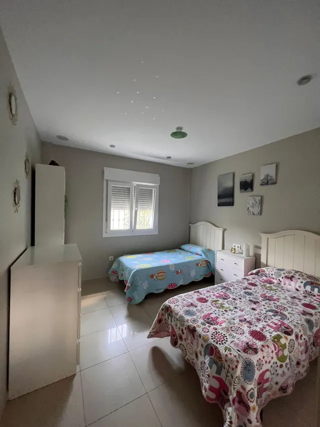 ESPECTACULAR CHALET EN VEGA DEL GOLF CON PISCINA Y ZONA DE OCIO — 9
