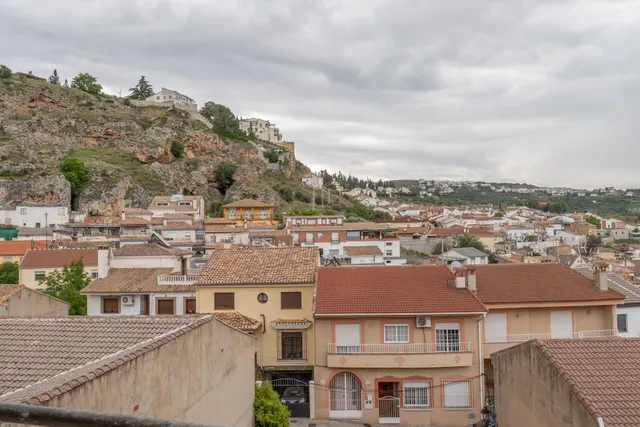 Magnífica Casa en Alfacar con Vistas a la Montaña — 50