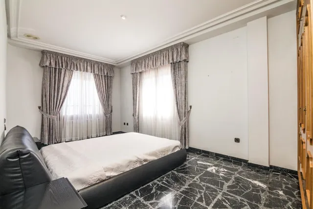 ESPECTACULAR CHALET EN ZONA CIUDAD JARDIN — 21