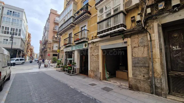 Local comercial 50m² en alquiler - Casco Antiguo - foto 2