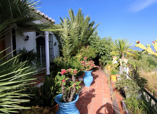 Encantadora casa en venta en Coín – ¡Una joya única con espectaculares vistas! — 28