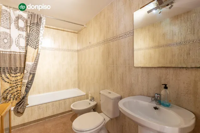 PISO VPO DE CUATRO DORMITORIOS CON GARAJE EN PADRE CLARET — 21
