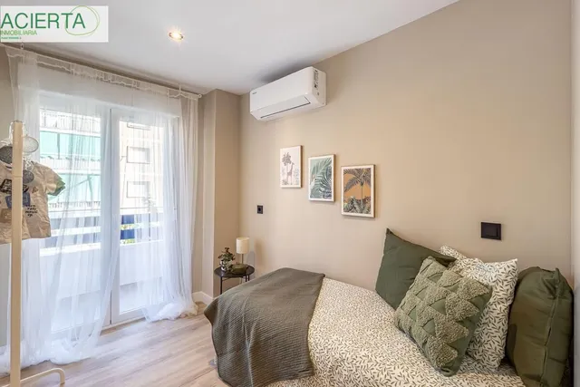 PISO REFORMADO JUNTO AVENIDA CADIZ — 21