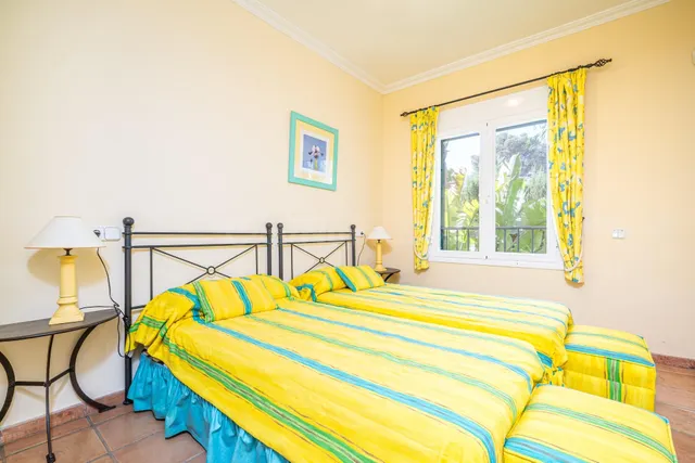 Exclusiva vivienda con jardín y piscina privada en Son Verí Nou — 11