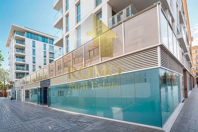 Local comercial 602m² en venta - Lago