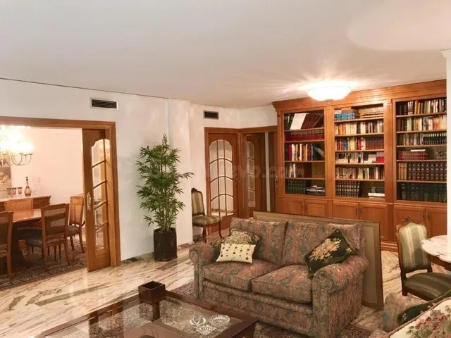VIVIENDA EN ALQUILER SITUADA EN EL CENTRO DE LA CIUDAD - foto 3