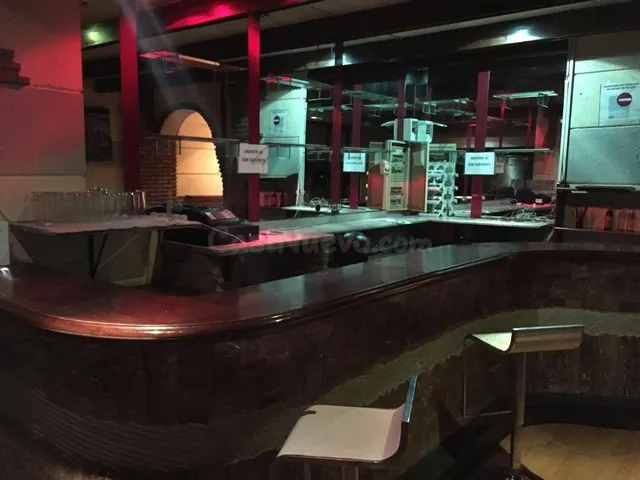 MAGNIFICO LOCAL COMERCIAL JUNTO AL VIAL NORTE