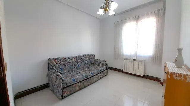 PISO EN VENTA DE TRES habitaciones EN CIGALES — 30