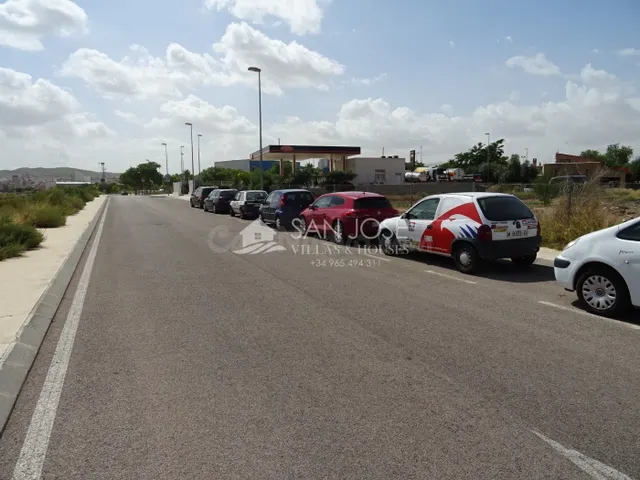 VENTA DE SOLAR INDUSTRIAL EN ASPE, ALICANTE EN BUENA ZONA Y  - foto 3