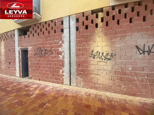 LOCAL COMERCIAL EN VENTA — 2