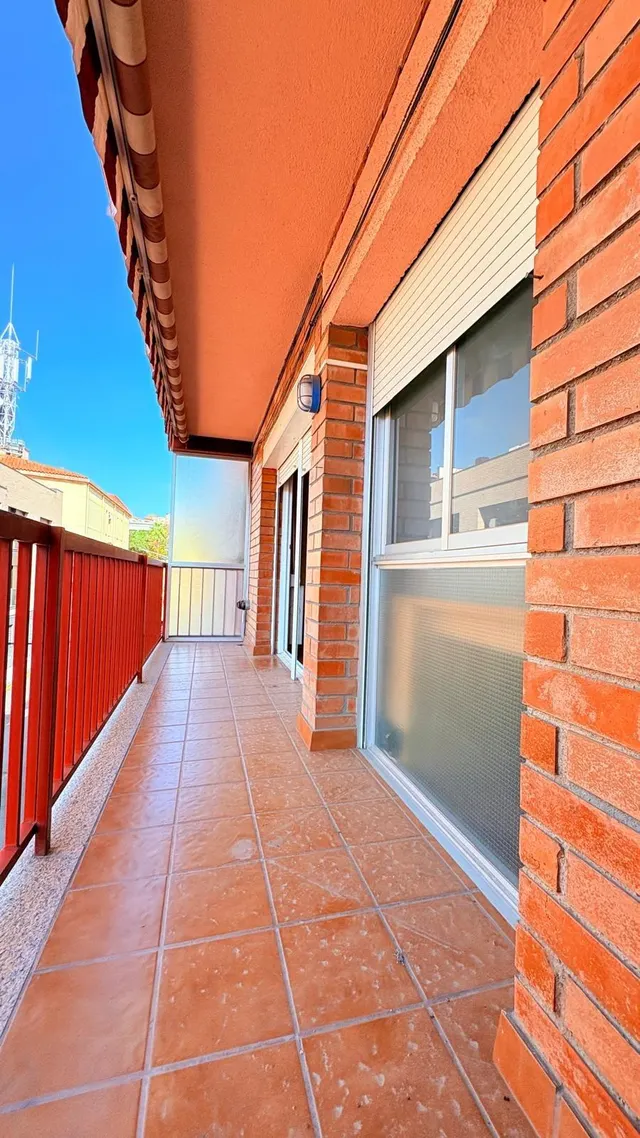 Pis de 4 habitacions amb ascensor — 34
