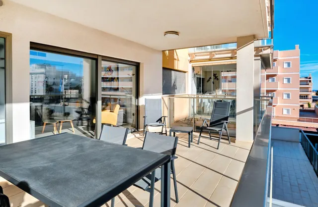 Apartamento en venta en Calle Clavo - foto 2