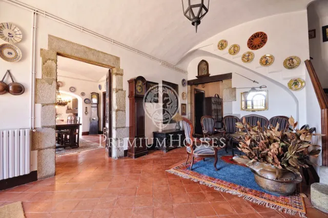 Masia en venta en el centro de Cabrera de Mar - Costa Barcelona — 9