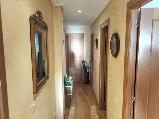 Moncasa vende piso en sector 8. Palencia — 32