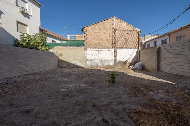 EXCELENTE SOLAR EN VENTA EN ARMILLA (JUNTO PLAZA ESPAÑA) — 10
