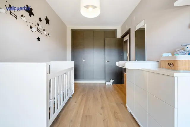 CASA ESQUINERA EN RESIDENCIAL AIGÜESVERDS DE REUS — 35