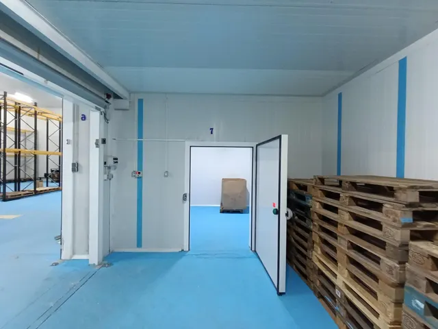 Nave en el Polígono Industrial Oeste de Alcantarilla — 11