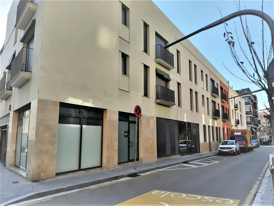 Plaza de parquing Calle Anglesola/Joan Gamper