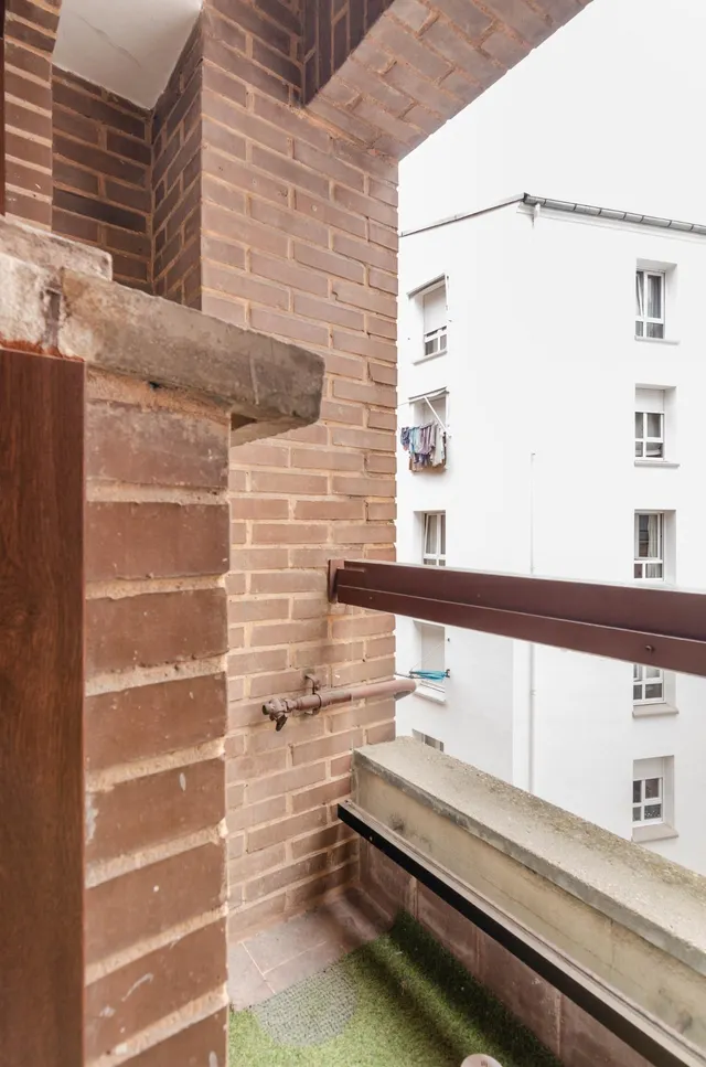 Piso en el Edificio El Verso, Calle Víctor Chavarri — 28