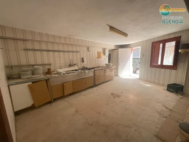 LOCAL COMERCIAL CON GRAN POTENCIAL PARA VIVIENDA TURISTICA O - foto 2