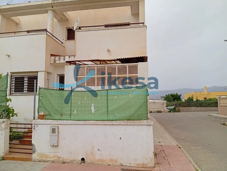 Se vende Adosado en la localidad de Níjar