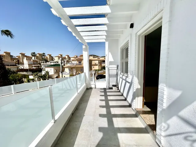 Villa 5 habitaciones 166m² en venta - Villamartin — 24