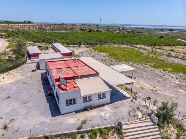 SE VENDE FINCA RÚSTICA DE 27.000 m Los Montesinos — 39